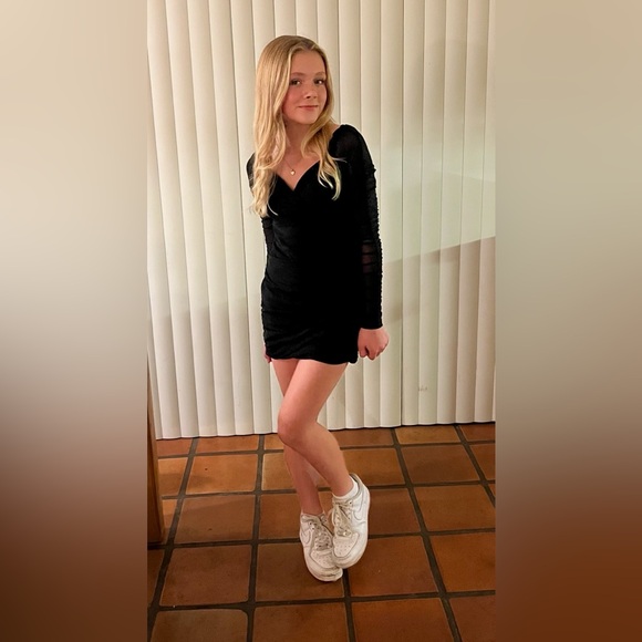 Hollister Black Long-Sleeve Mesh Bodycon Dress - like new! - Picture 3 of 5